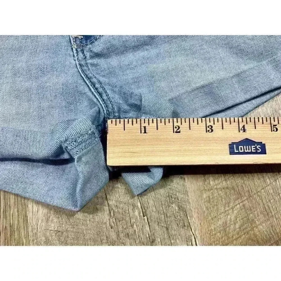 Hollister Denim Jean High Rise Distressed Cuffed Short Shorts Size 3 w26 VGUC - Picture 7 of 8